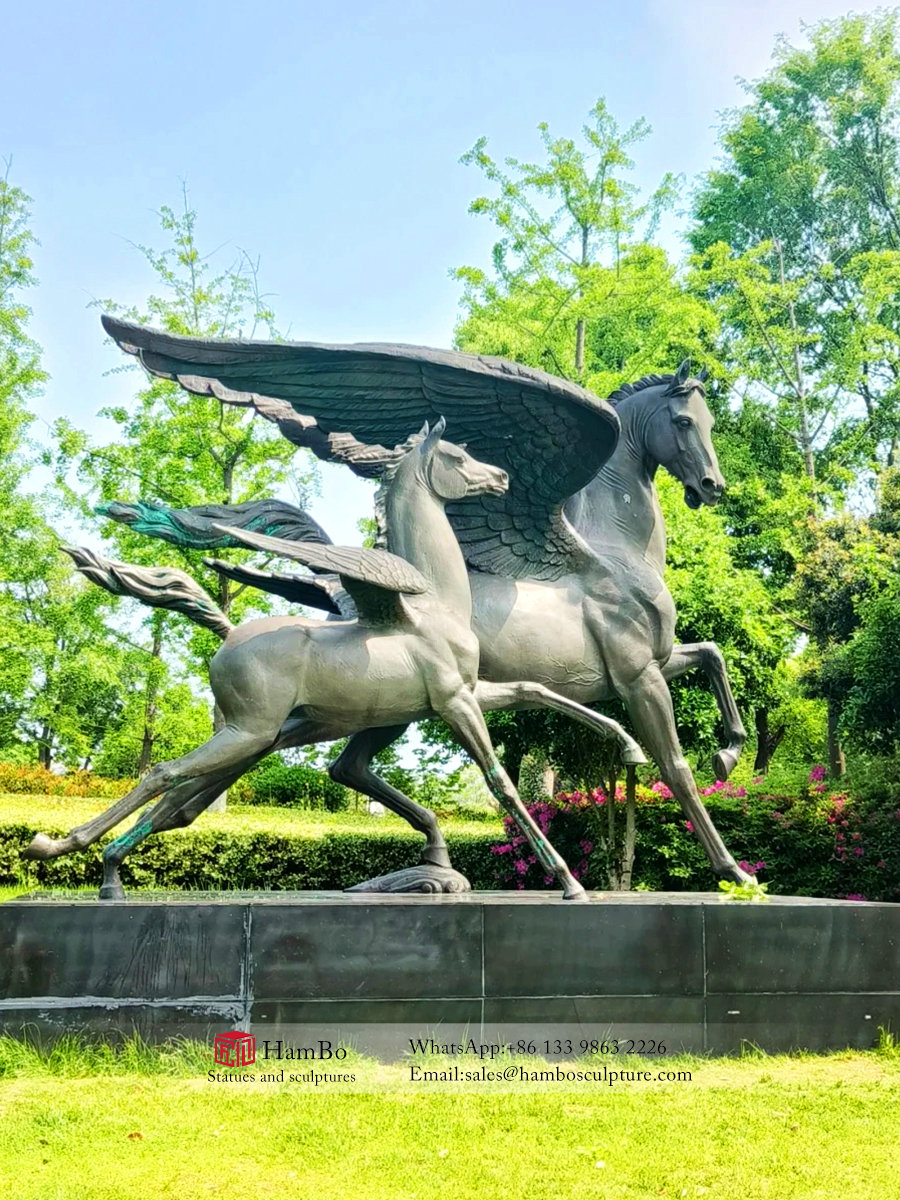Park stone bronze combined with creative sculpture manufacturers